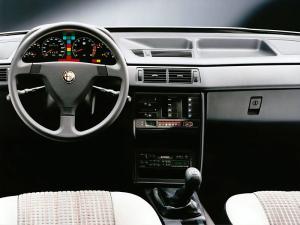 Alfa Romeo 155 1992 года 